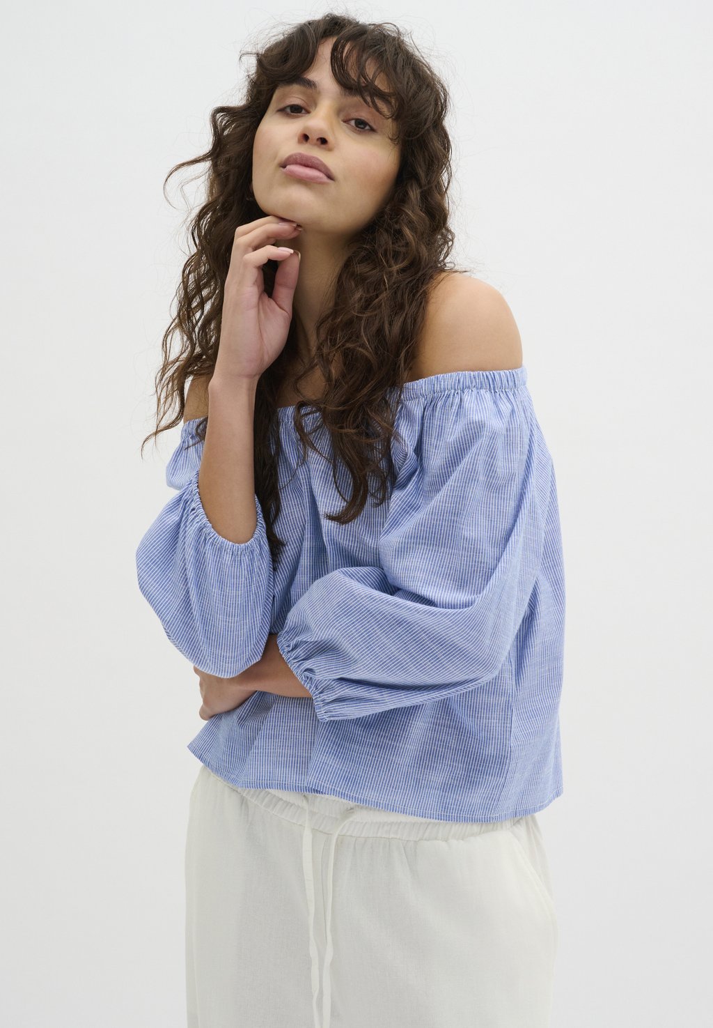 Блуза SKYEMW My Essential Wardrobe, синий
Блуза SKYEMW My Essential Wardrobe, синий