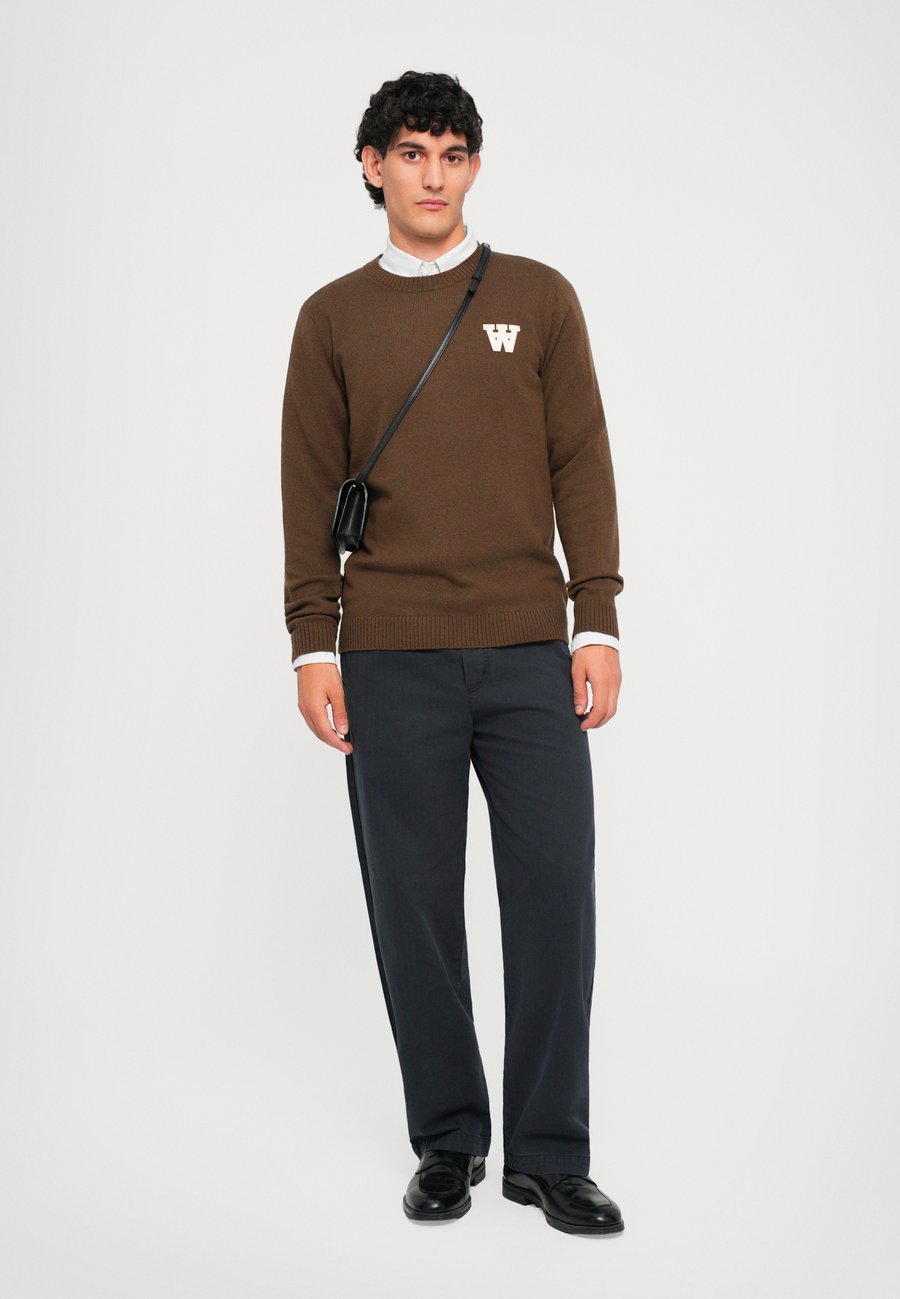 Джемпер DOUBLE A BY W.W. WWTay L, Desert Palm/Beige
Джемпер DOUBLE A BY W.W. WWTay L, Desert Palm/Beige