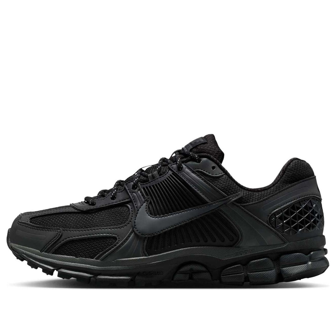 Кроссовки Nike Air Zoom Vomero 5 'Black Reflective'
Кроссовки Nike Air Zoom Vomero 5 'Black Reflective'