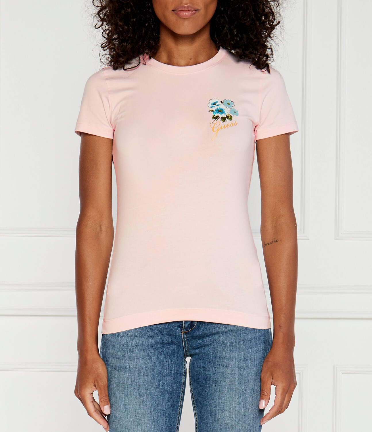 Футболка GUESS Regular Fit, пудрово-розовый
Футболка GUESS Regular Fit, пудрово-розовый