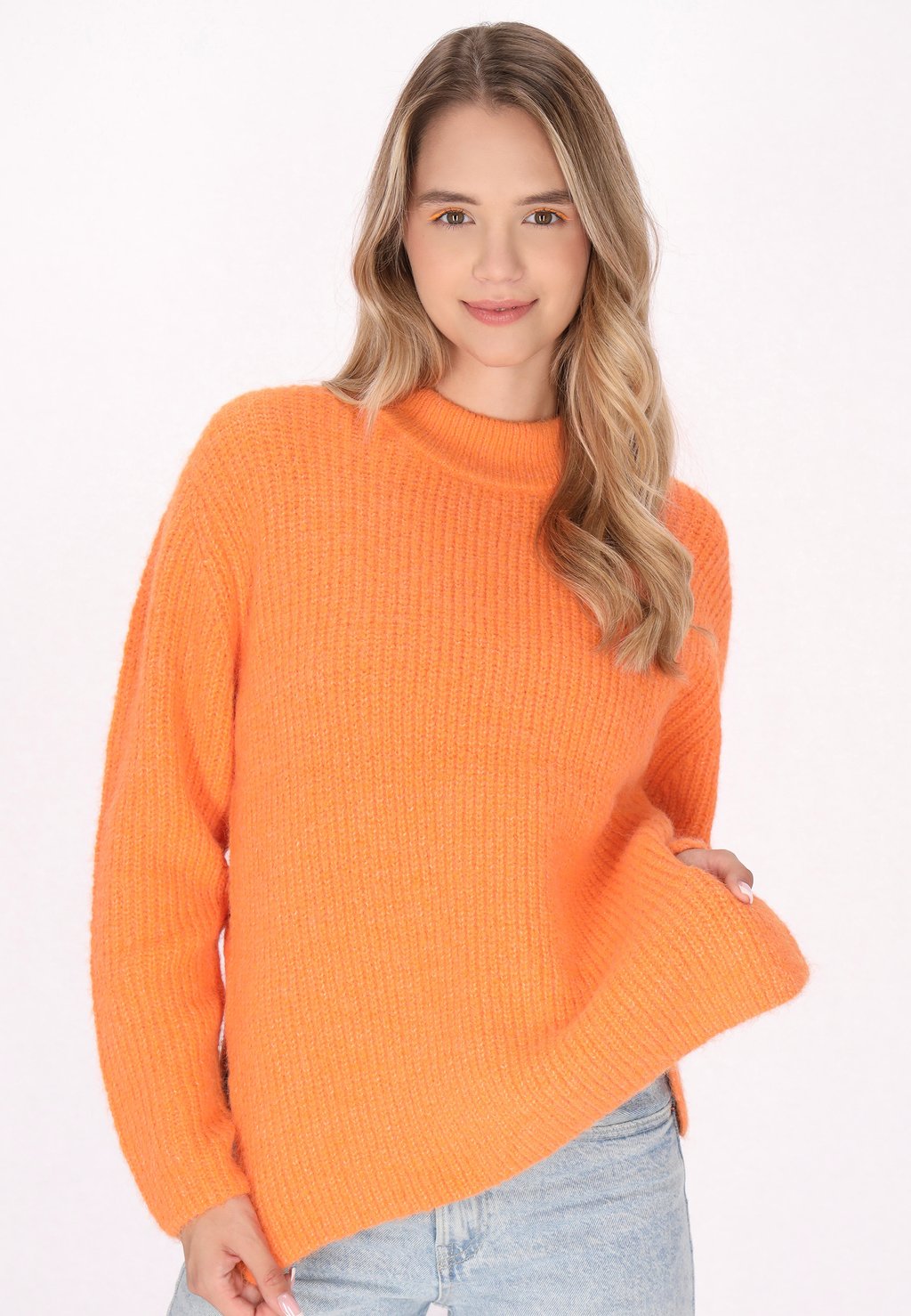 Джемпер myMo, оранжевый
Джемпер myMo, оранжевый