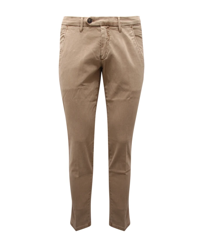Узкие брюки, окрашенные пигментными красителями. Roy Roger'S, бежевый
Узкие брюки, окрашенные пигментными красителями. Roy Roger'S, бежевый