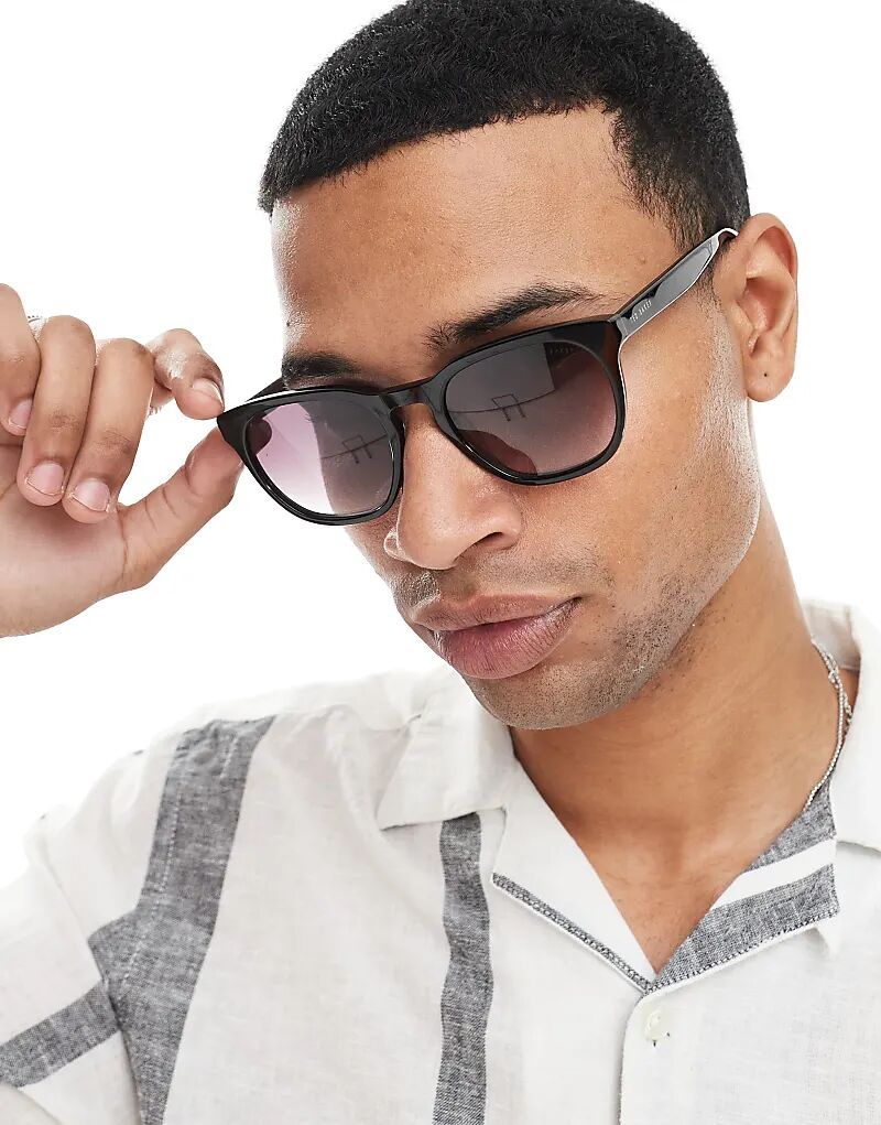 Солнцезащитные очки Ted Baker Sorley черного цвета
Солнцезащитные очки Ted Baker Sorley черного цвета