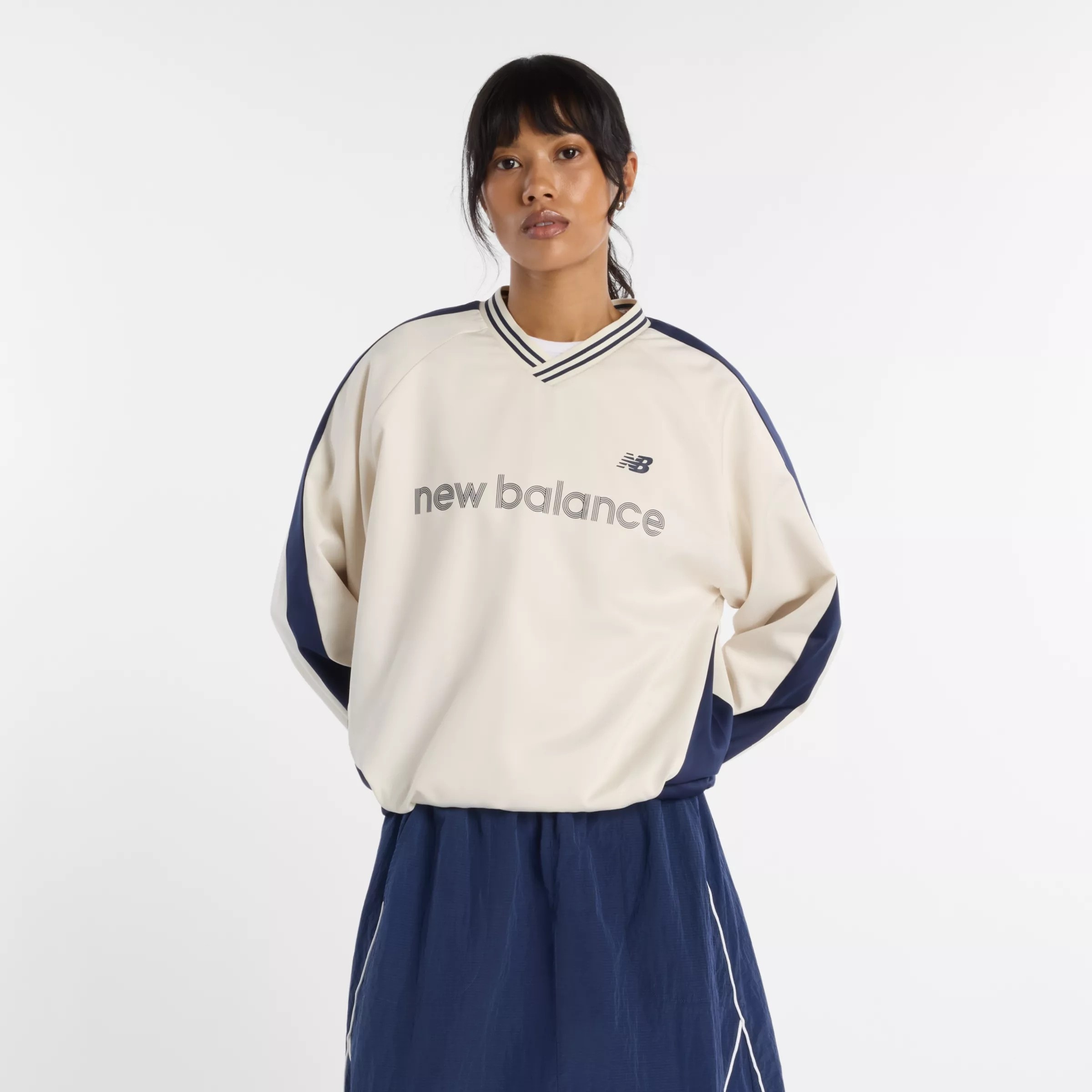 New balance Свитшот из шерсти белый
New balance Свитшот из шерсти белый