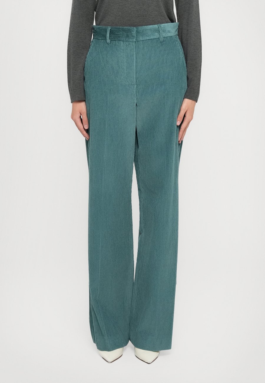 Брюки Weekend Max Mara TANIA, Petrolio/Green
Брюки Weekend Max Mara TANIA, Petrolio/Green