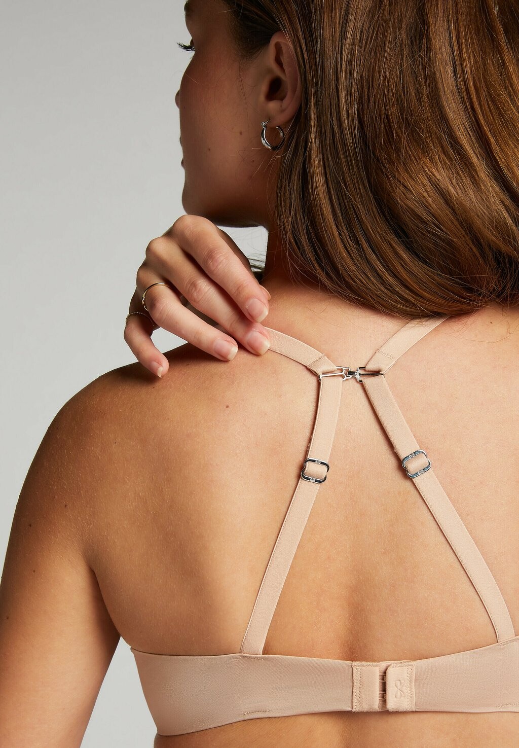 Бюстгальтер на косточках Hunkemöller, бежевый
Бюстгальтер на косточках Hunkemöller, бежевый