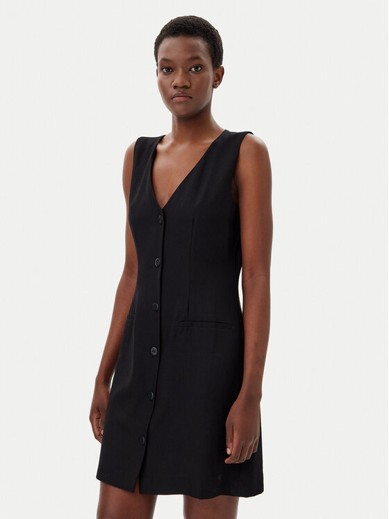 Платье на каждый день стандартный крой J20J225271 Calvin Klein Jeans, черный
Платье на каждый день стандартный крой J20J225271 Calvin Klein Jeans, черный