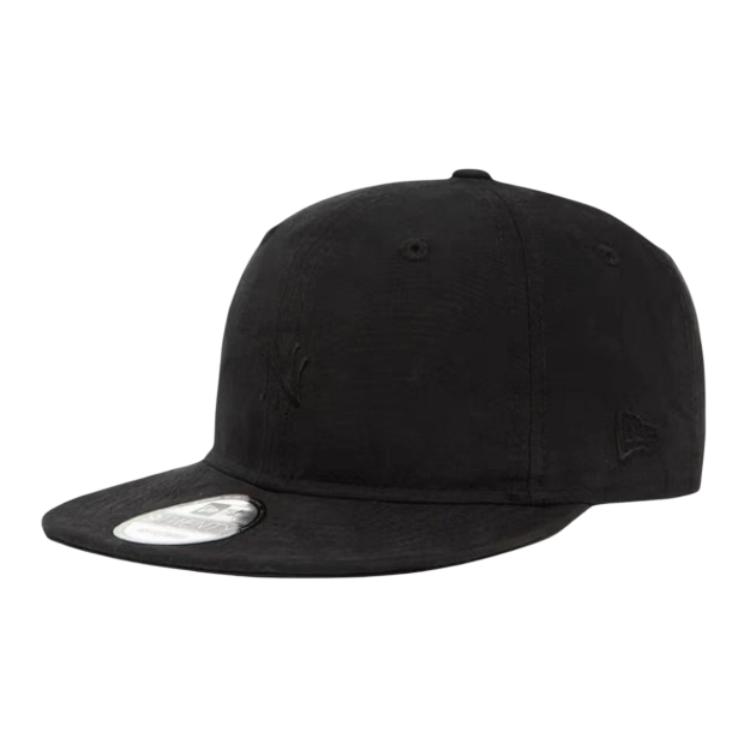 New Era Бейсболка металлическая унисекс черная, Black
New Era Бейсболка металлическая унисекс черная, Black