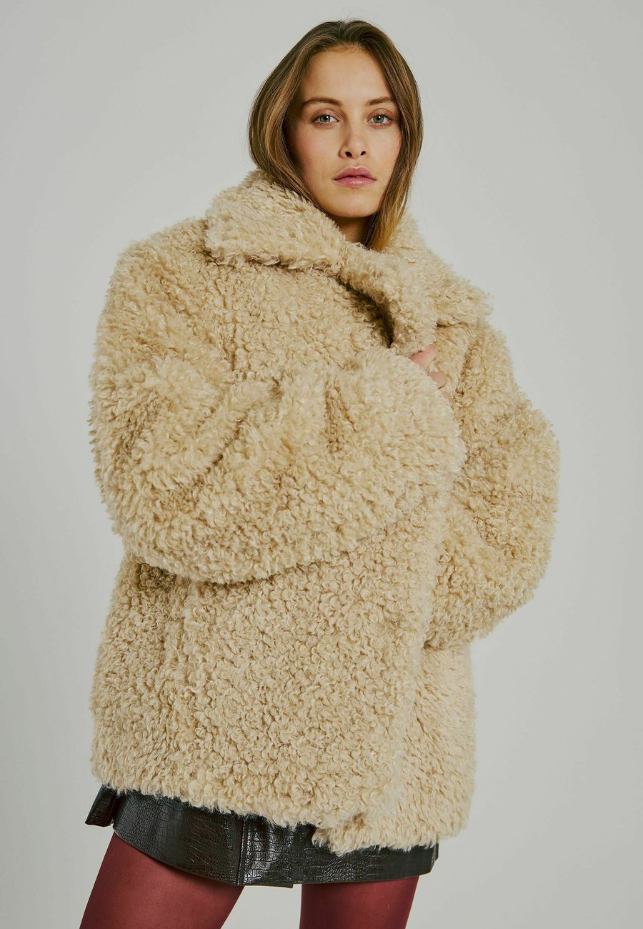 Флисовая куртка NORR Fleece jacket, Ecru/Beige
Флисовая куртка NORR Fleece jacket, Ecru/Beige
