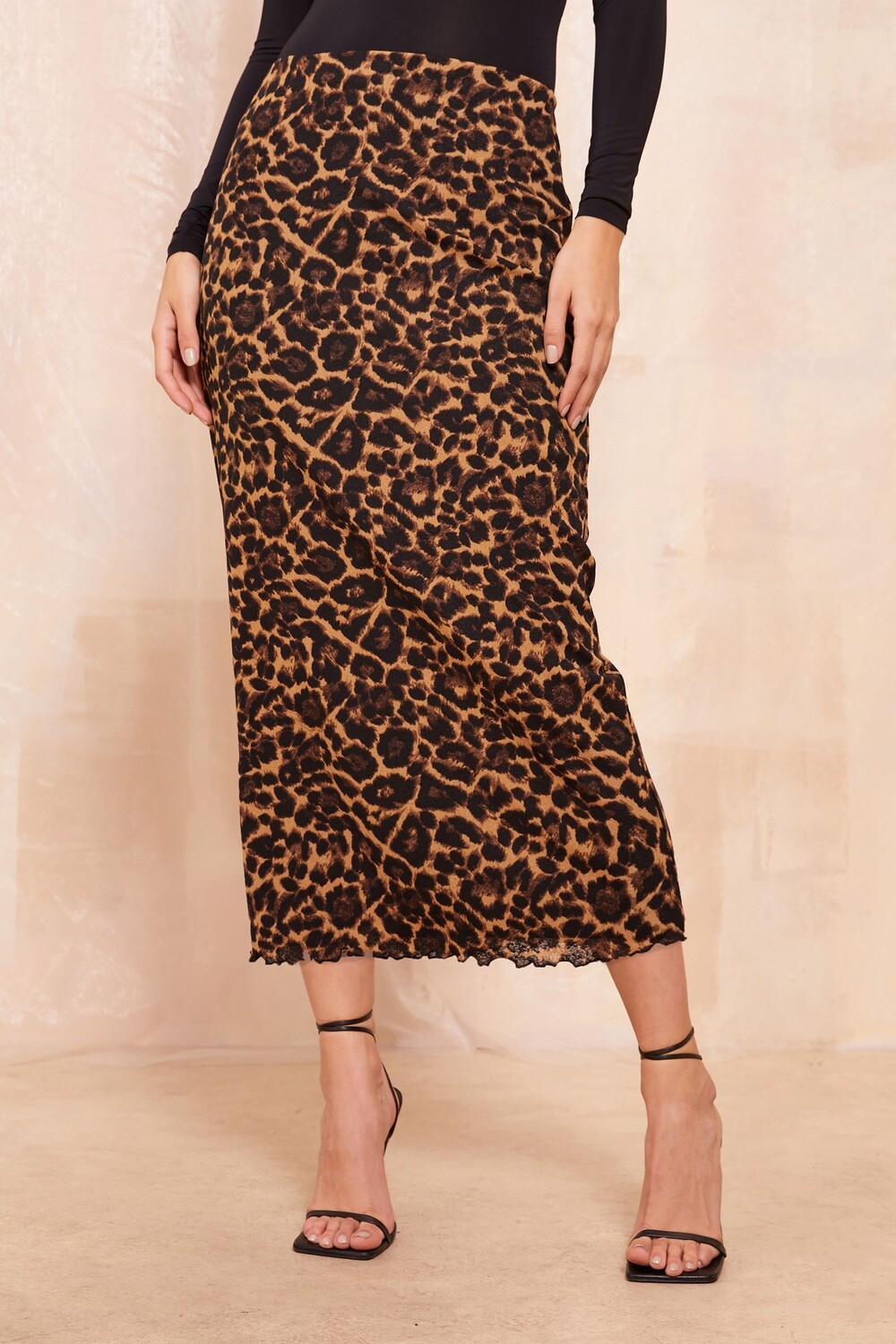 Юбка макси с анималистичным принтом из шифона Friends Like These, черный
Юбка макси с анималистичным принтом из шифона Friends Like These, черный