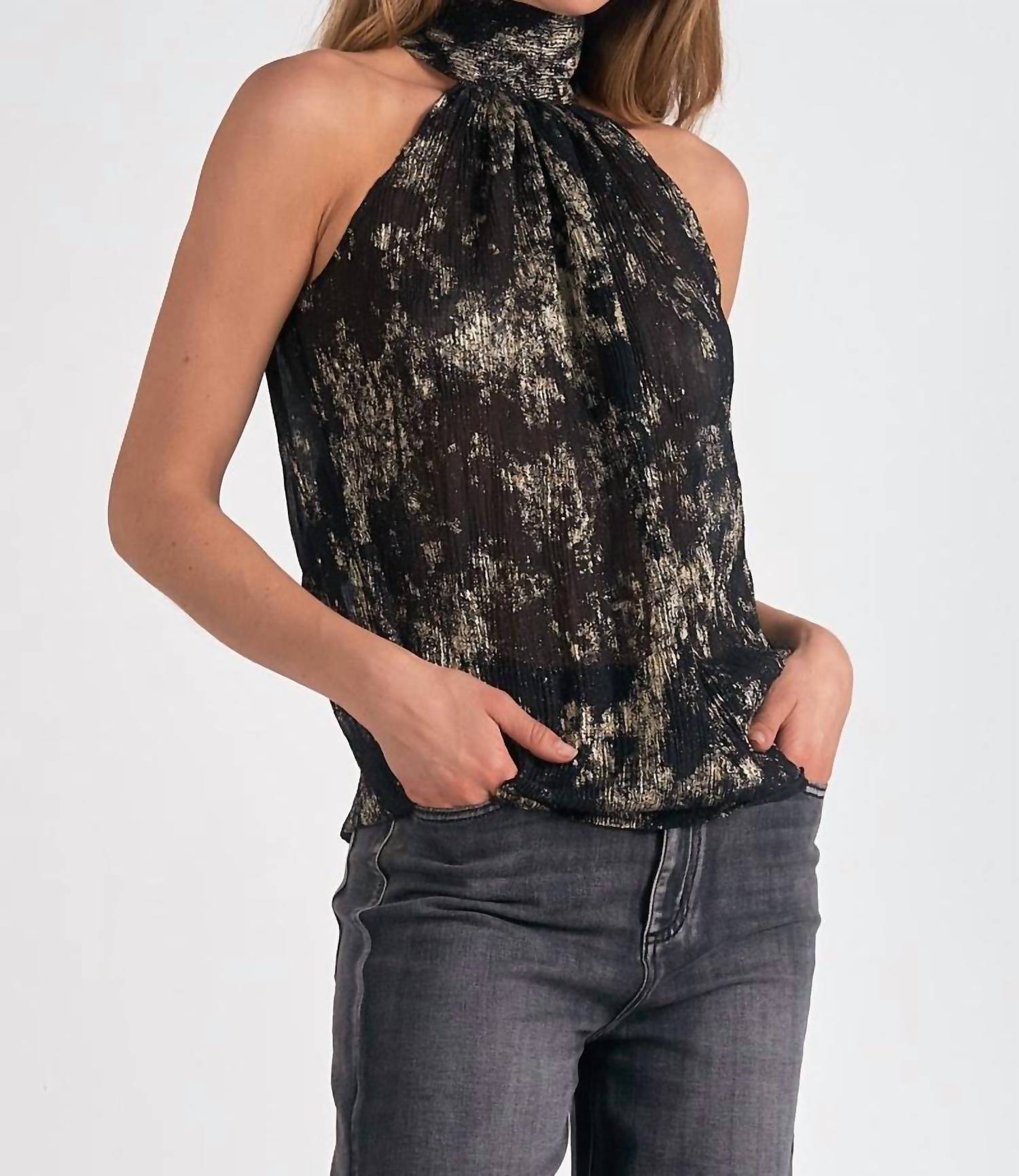 Блузка без рукавов Valerie с завязкой на шее черного/золотого цвета ELAN
Блузка без рукавов Valerie с завязкой на шее черного/золотого цвета ELAN