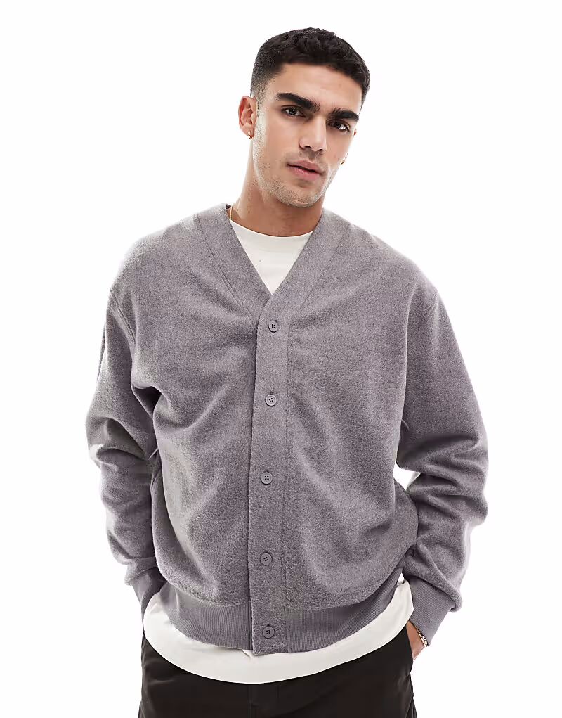 Кардиган свободного кроя ASOS DESIGN коричневого цвета с начесом
Кардиган свободного кроя ASOS DESIGN коричневого цвета с начесом