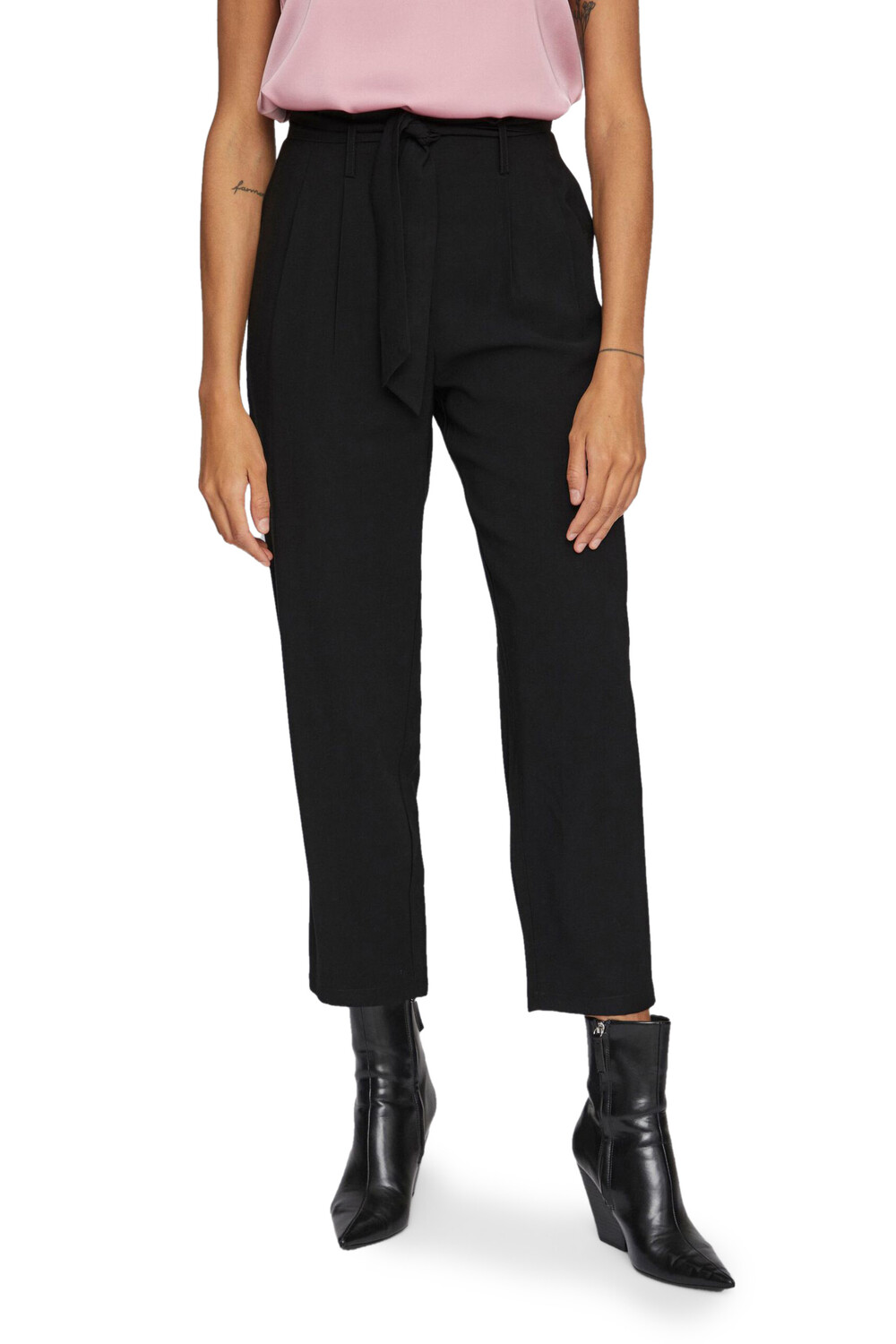 Брюки женские VILA капри, черный
Брюки женские VILA капри, черный