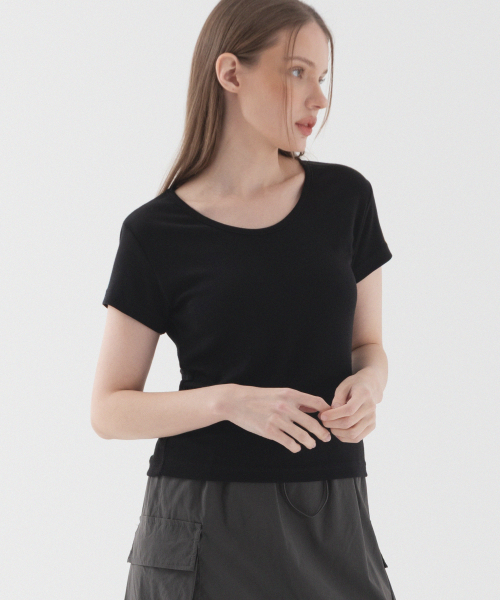 Футболка облегающая с круглым вырезом и короткими рукавами PIANER, черная
Футболка облегающая с круглым вырезом и короткими рукавами PIANER, черная