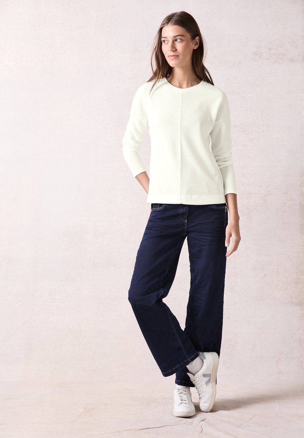 Джемпер OTTOMAN Cecil, молочный
Джемпер OTTOMAN Cecil, молочный