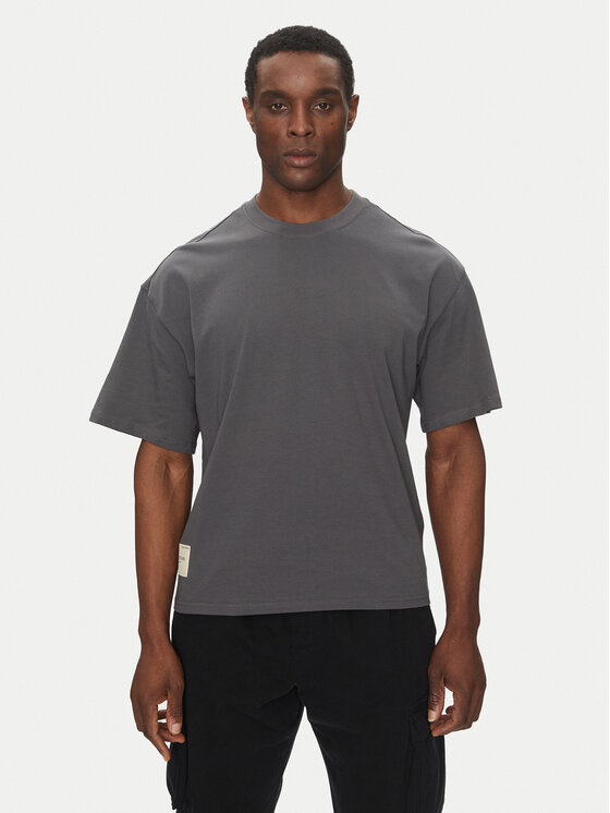 Футболка свободного кроя Studio Edition 156550 Alpha Industries, серый
Футболка свободного кроя Studio Edition 156550 Alpha Industries, серый