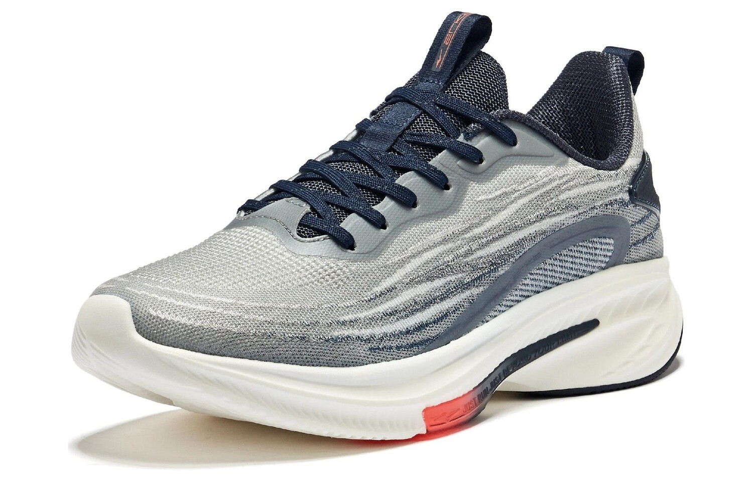 Кроссовки мужские низкие серый Erke
Кроссовки мужские низкие серый Erke