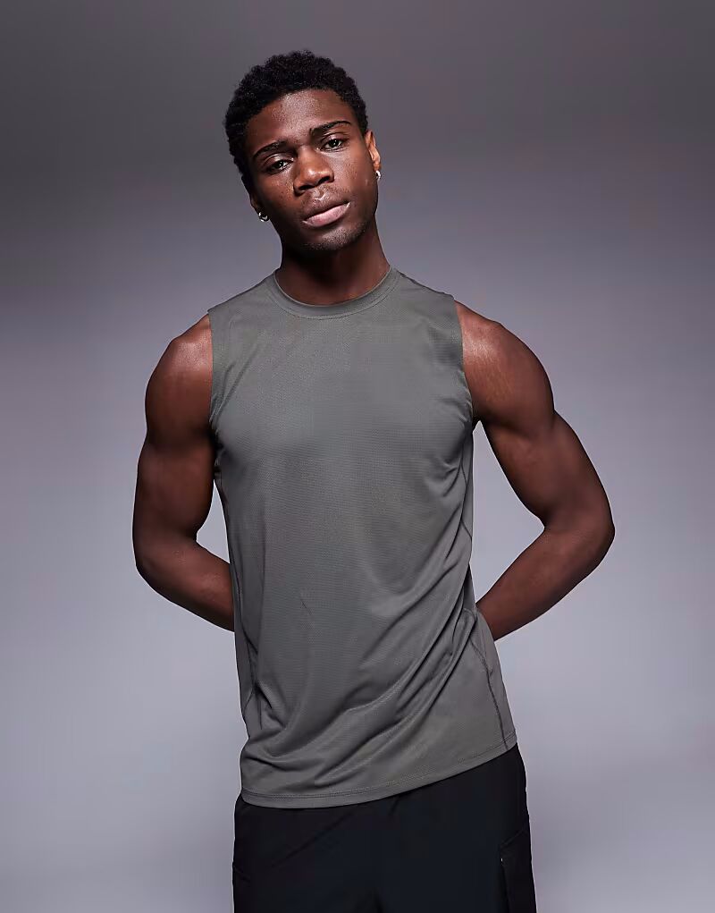 4505 - Icon - Безрукавная, быстросохнущая спортивная майка темно-зеленого цвета
4505 - Icon - Безрукавная, быстросохнущая спортивная майка темно-зеленого цвета