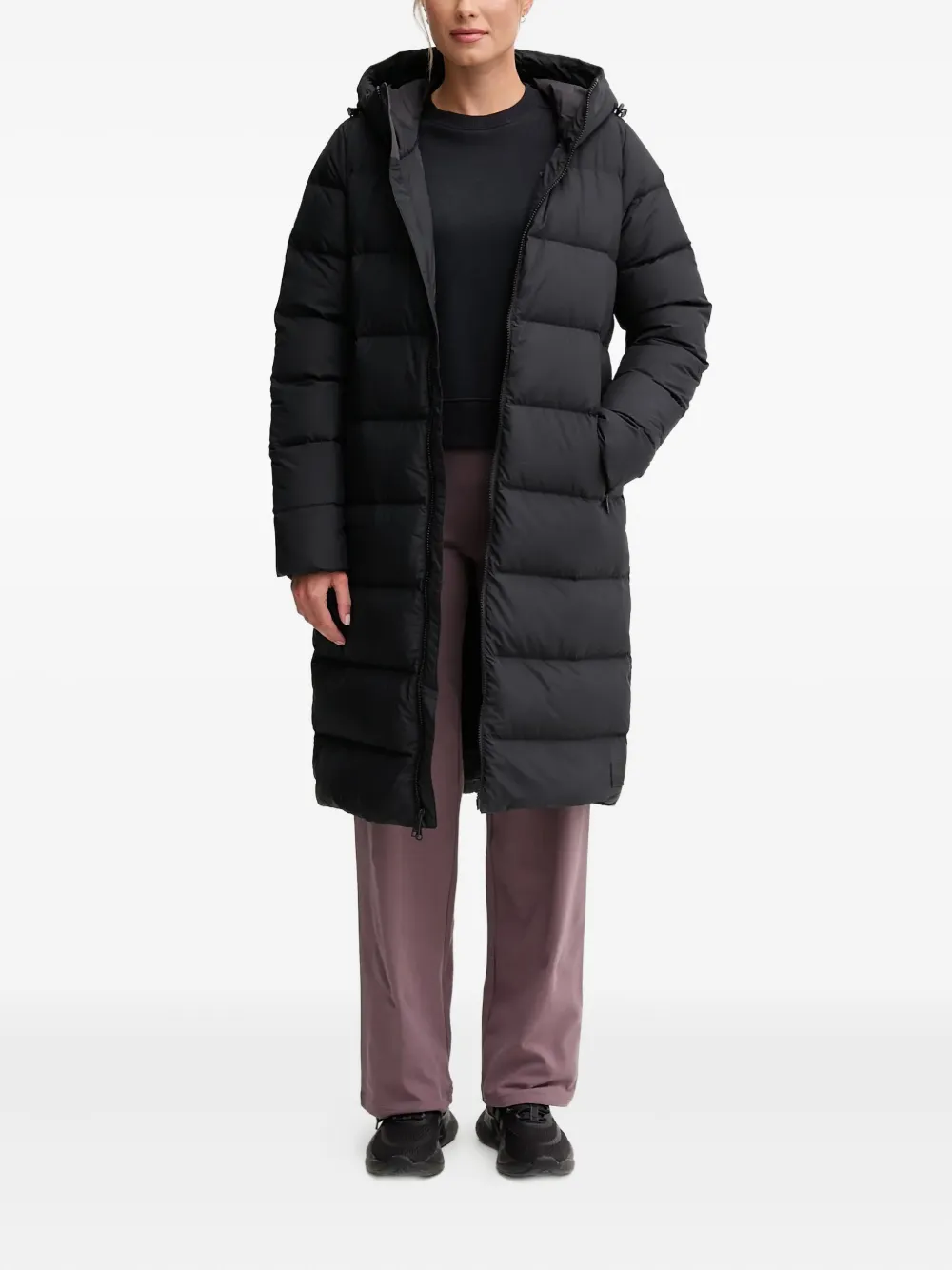 Стеганое пальто с капюшоном Frozen Palace Jack Wolfskin, черный
Стеганое пальто с капюшоном Frozen Palace Jack Wolfskin, черный