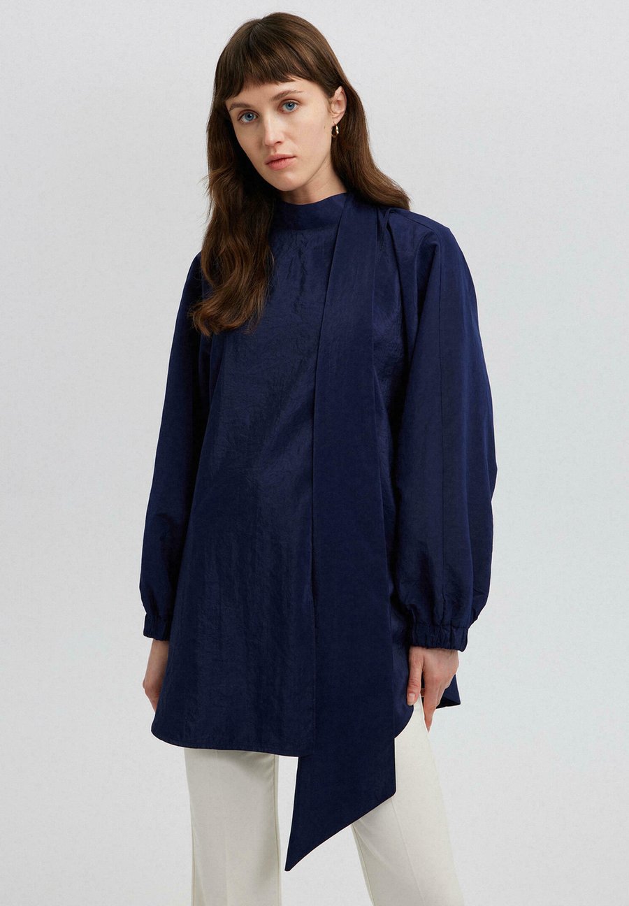 Блуза Touché Privé Blouse, Navy Blue/Dark Blue
Блуза Touché Privé Blouse, Navy Blue/Dark Blue