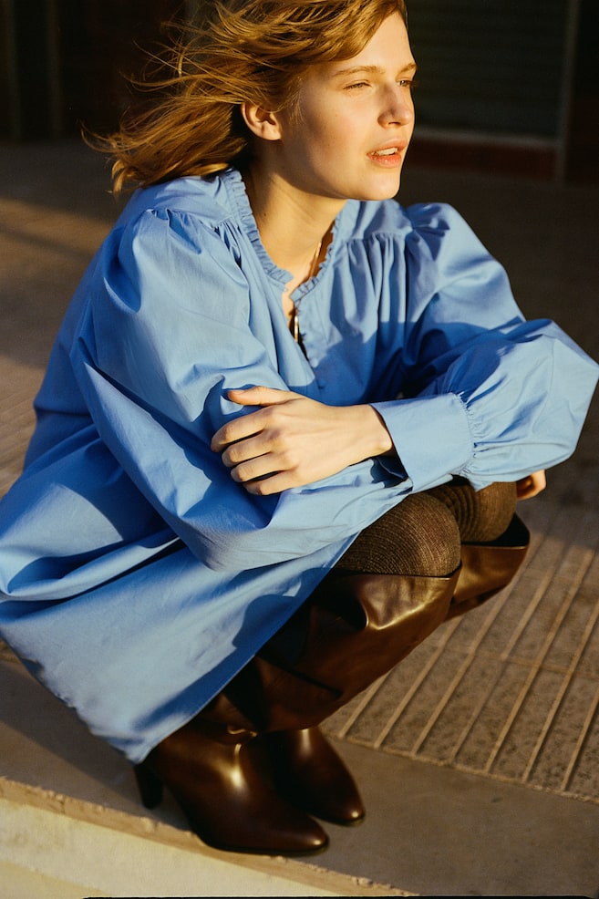 Хлопковое платье в А-образном силуэте H&M, синий
Хлопковое платье в А-образном силуэте H&M, синий