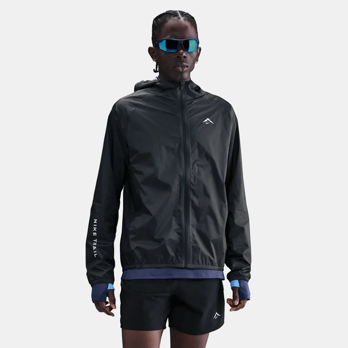 Мужская ветровка Trailwind Waterproof Jkt Nike, серый
Мужская ветровка Trailwind Waterproof Jkt Nike, серый