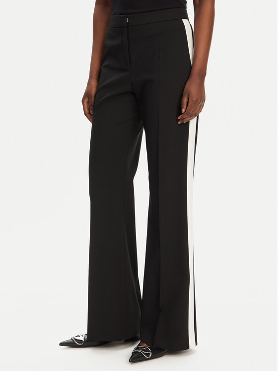 Расклешенные брюки Hizana 50544753 Hugo, черный
Расклешенные брюки Hizana 50544753 Hugo, черный