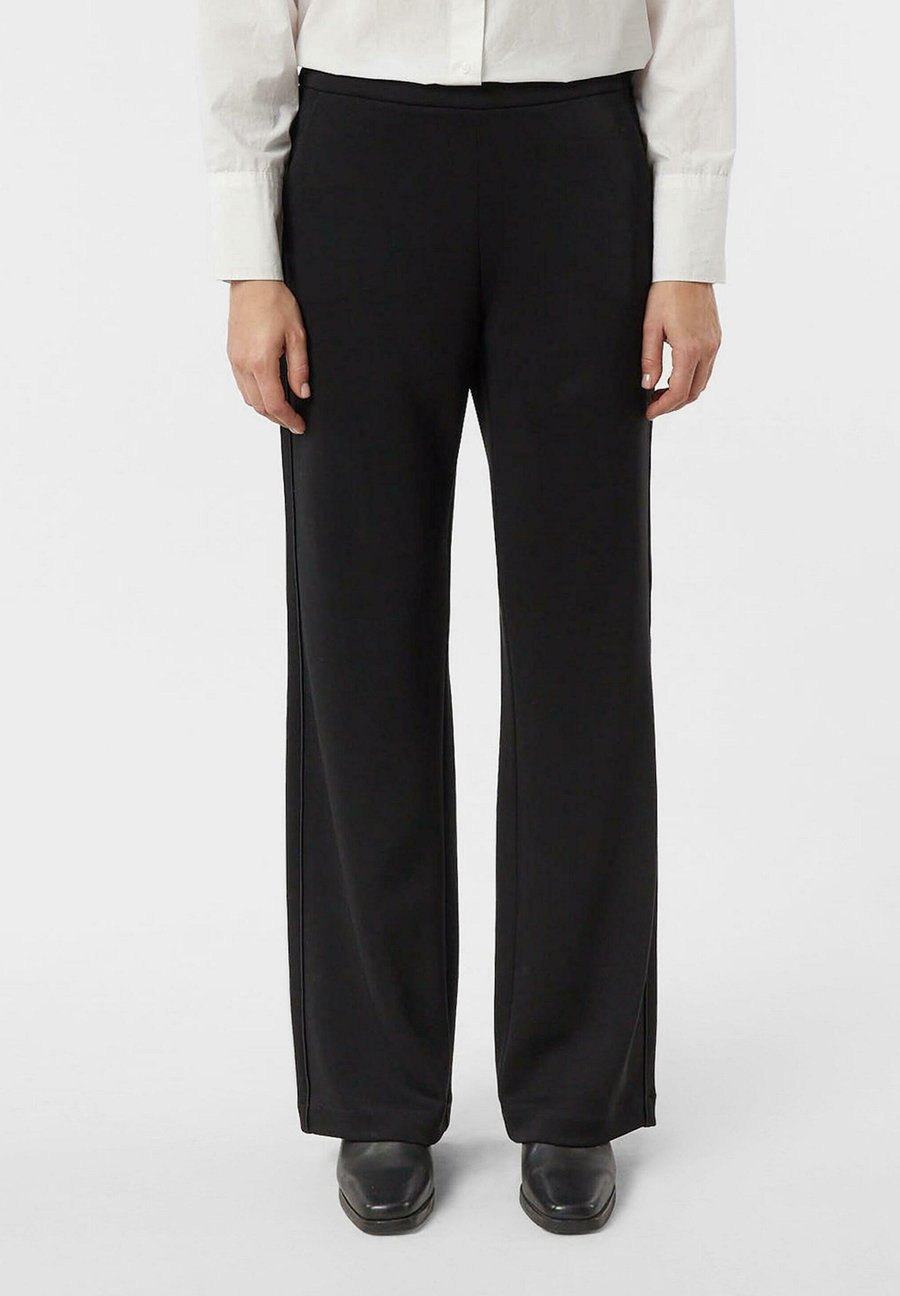 Брюки comma Trousers, Schwarz/Black
Брюки comma Trousers, Schwarz/Black