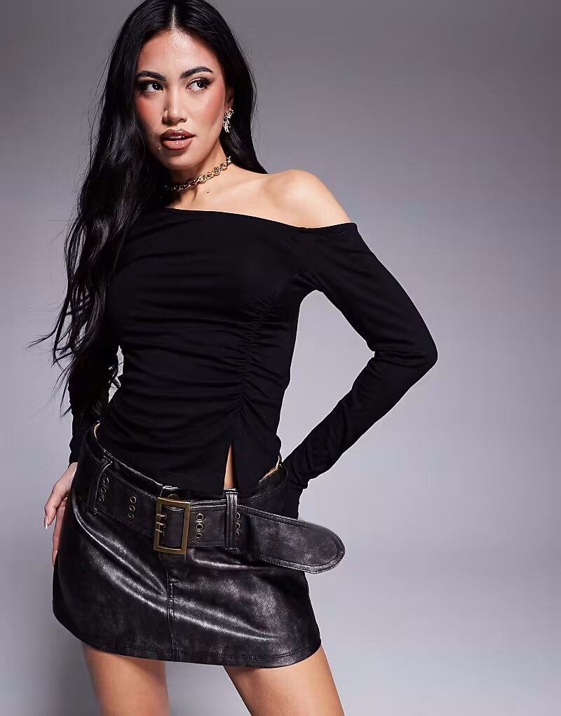 Верх из джерси ASOS DESIGN присборенный по бокам с асимметричной отделкой, черный цвет
Верх из джерси ASOS DESIGN присборенный по бокам с асимметричной отделкой, черный цвет