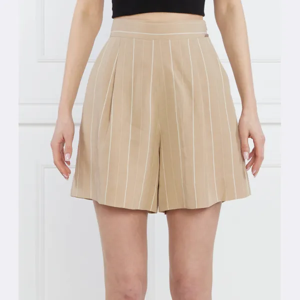 Шорты стандартного кроя с добавлением белья Liu Jo, бежевый
Шорты стандартного кроя с добавлением белья Liu Jo, бежевый