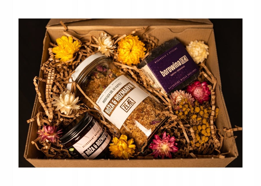 Роскошный набор косметики для тела ŻE ĄĘ, для релаксации и красивой кожи.
Роскошный набор косметики для тела ŻE ĄĘ, для релаксации и красивой кожи.