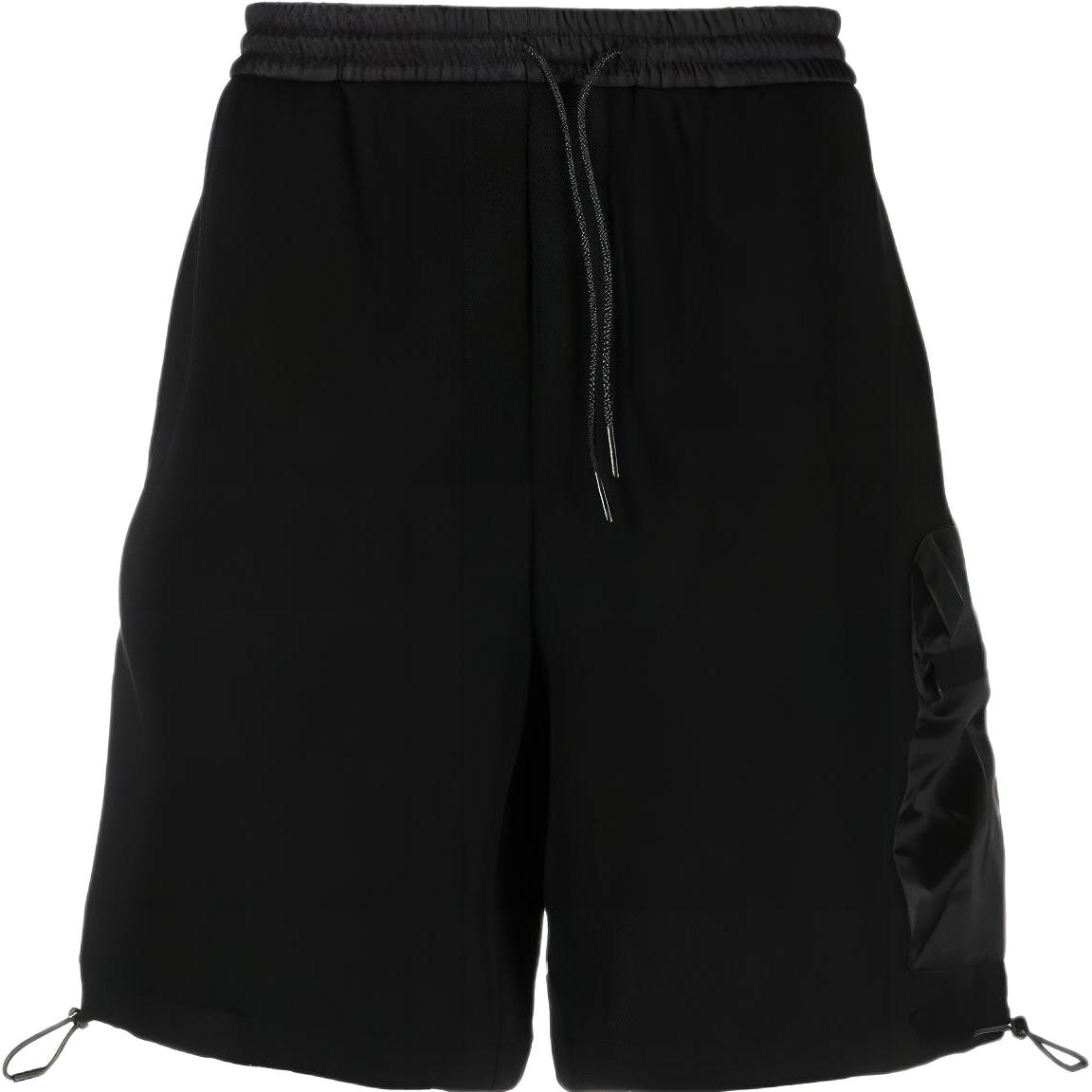 EMPORIO ARMANI Мужские черные шорты повседневные SS23
EMPORIO ARMANI Мужские черные шорты повседневные SS23