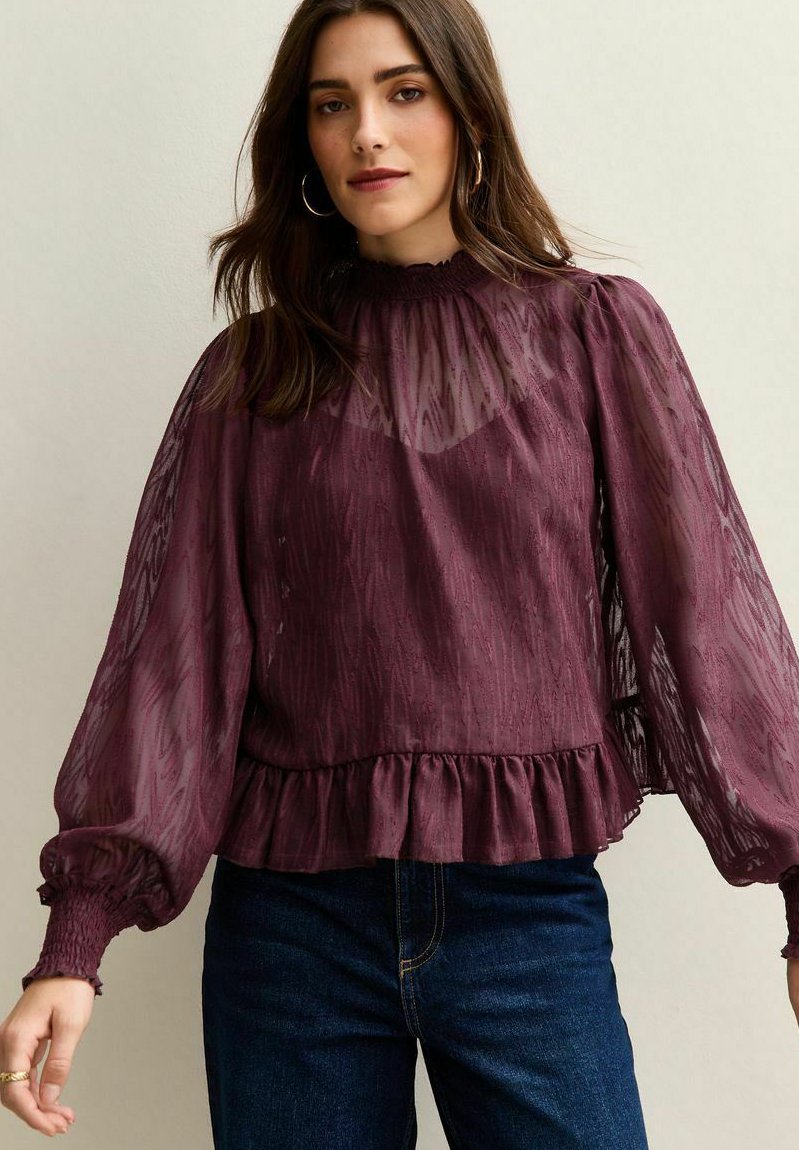 Блуза New Look TEXTURED CHIFFON HIGH NECK, Burgundy/Mottled Berry
Блуза New Look TEXTURED CHIFFON HIGH NECK, Burgundy/Mottled Berry