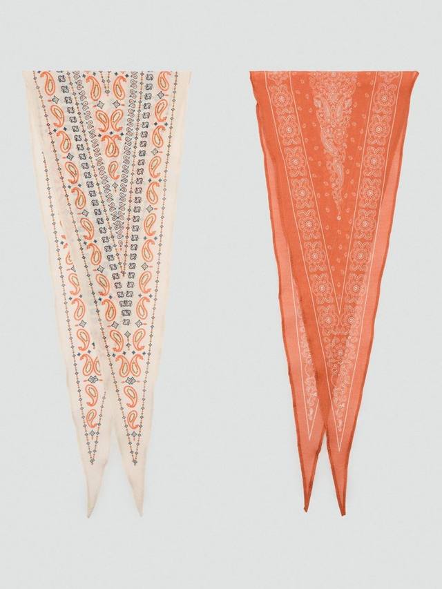 Шелковый бандана-шарф с цветочным принтом Mango
Шелковый бандана-шарф с цветочным принтом Mango