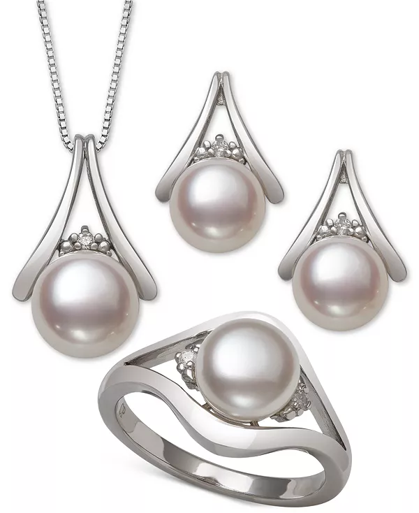 Комплект из 3 подвесок, серег и кольца из культивированного пресноводного жемчуга (7 и 8 мм) из стерлингового серебра Belle De Mer, silver
Комплект из 3 подвесок, серег и кольца из культивированного пресноводного жемчуга (7 и 8 мм) из стерлингового серебра Belle De Mer, silver