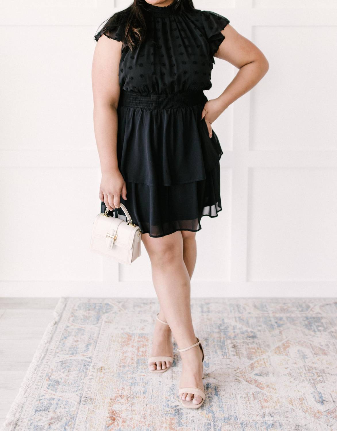 Правильное платье в горошек черного цвета 123 Amore
Правильное платье в горошек черного цвета 123 Amore