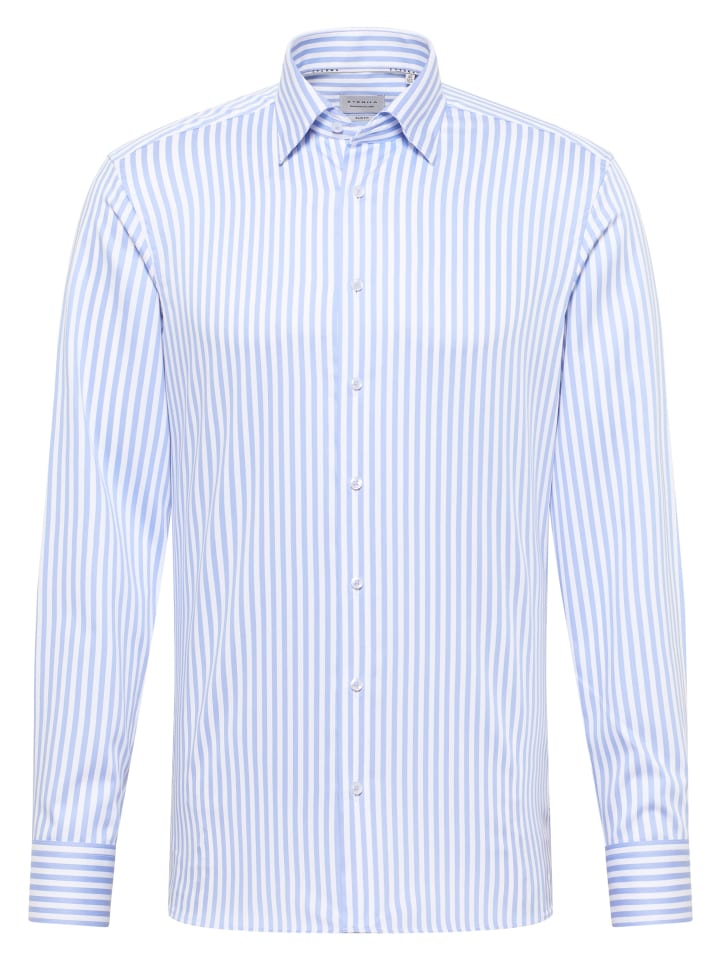 Рубашка облегающего кроя светло-голубого цвета Eterna
Рубашка облегающего кроя светло-голубого цвета Eterna