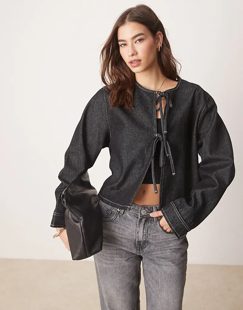 Джинсовый топ с завязками спереди, длинными рукавами и контрастной строчкой в черном цвете экрю ASOS DESIGN
Джинсовый топ с завязками спереди, длинными рукавами и контрастной строчкой в черном цвете экрю ASOS DESIGN