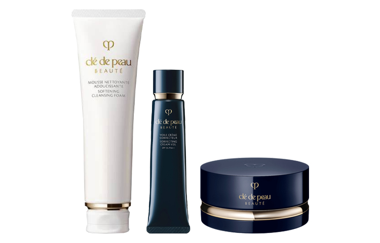 Праймер и фиксирующая пудра для макияжа Clé De Peau Beauté
Праймер и фиксирующая пудра для макияжа Clé De Peau Beauté