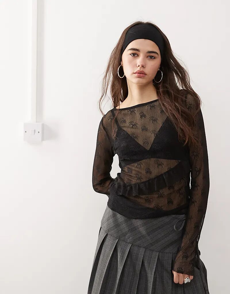 COLLUSION кружевной прозрачный топ с длинными рукавами и фирменной символикой черного цвета
COLLUSION кружевной прозрачный топ с длинными рукавами и фирменной символикой черного цвета