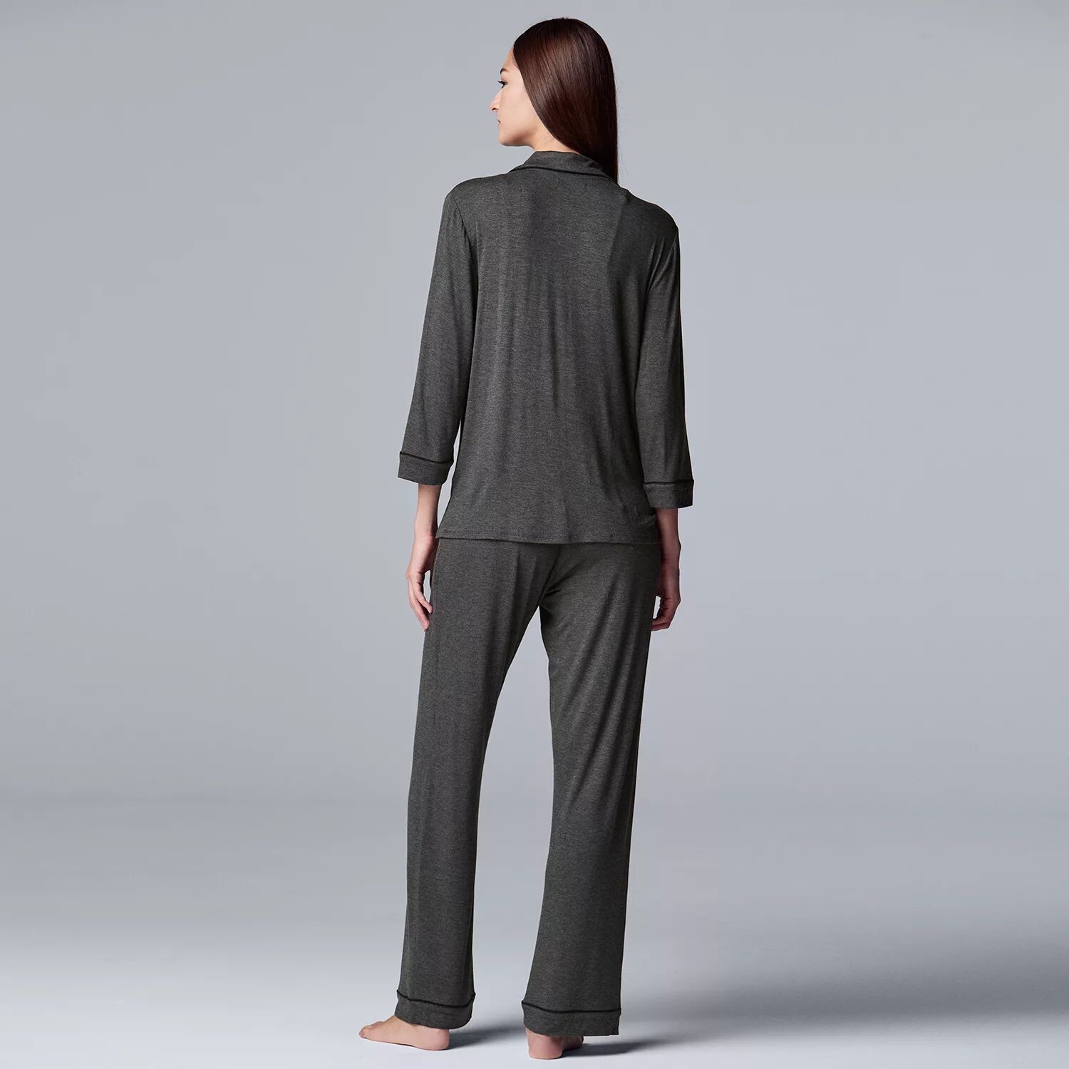 Женская роскошная базовая пижамная рубашка с рукавами ¾ Simply Vera Vera Wang, рубашка и брюки для сна Simply Vera Vera Wang, черный
Женская роскошная базовая пижамная рубашка с рукавами ¾ Simply Vera Vera Wang, рубашка и брюки для сна Simply Vera Vera Wang, черный