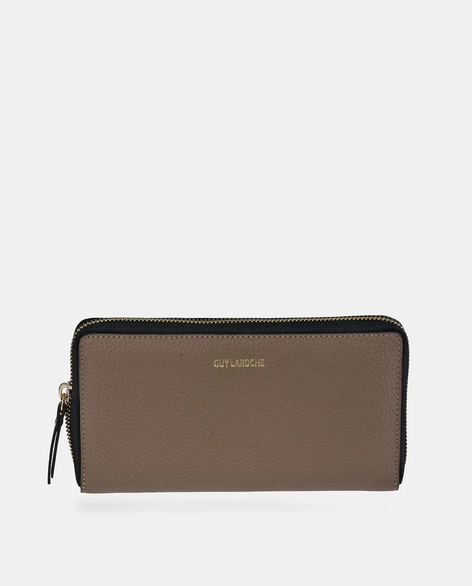 Большой женский кошелек на молнии из кожи флотер Guy Laroche, серо-коричневый
Большой женский кошелек на молнии из кожи флотер Guy Laroche, серо-коричневый
