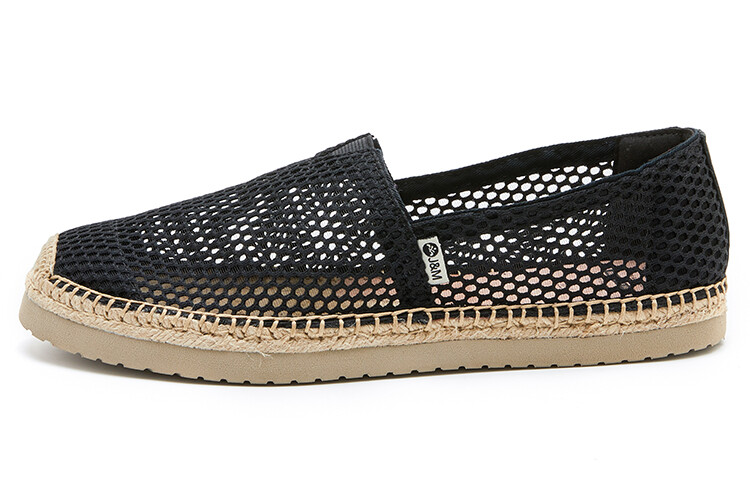 Холщовые кеды мужские низкие черный Joy&Mario
Холщовые кеды мужские низкие черный Joy&Mario