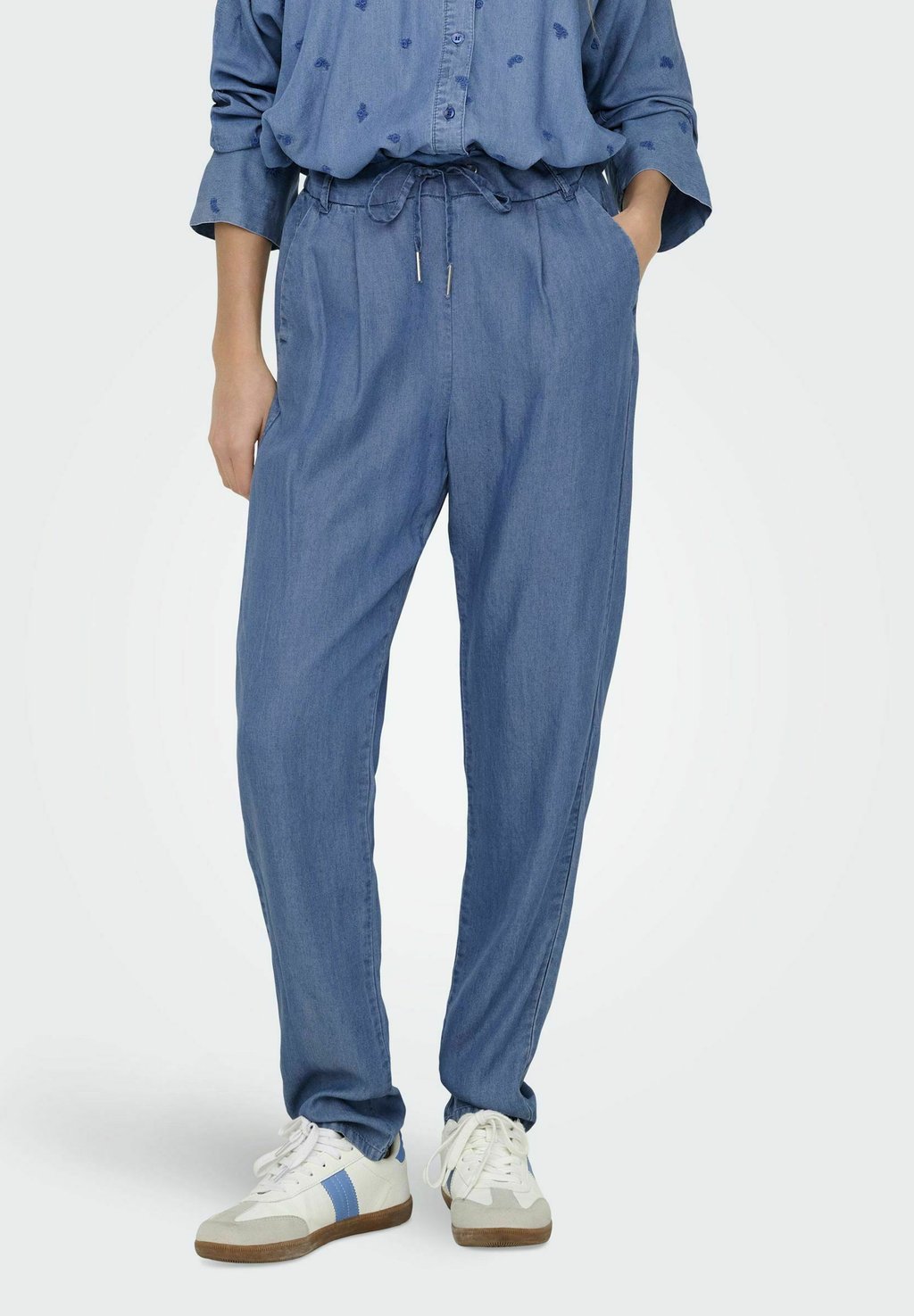 Зауженные джинсы ONLY, деним
Зауженные джинсы ONLY, деним