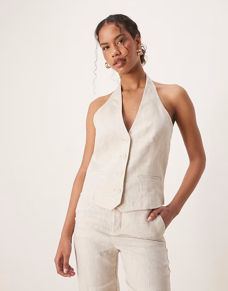 Льняной жилет цвета кремовый Mango
Льняной жилет цвета кремовый Mango