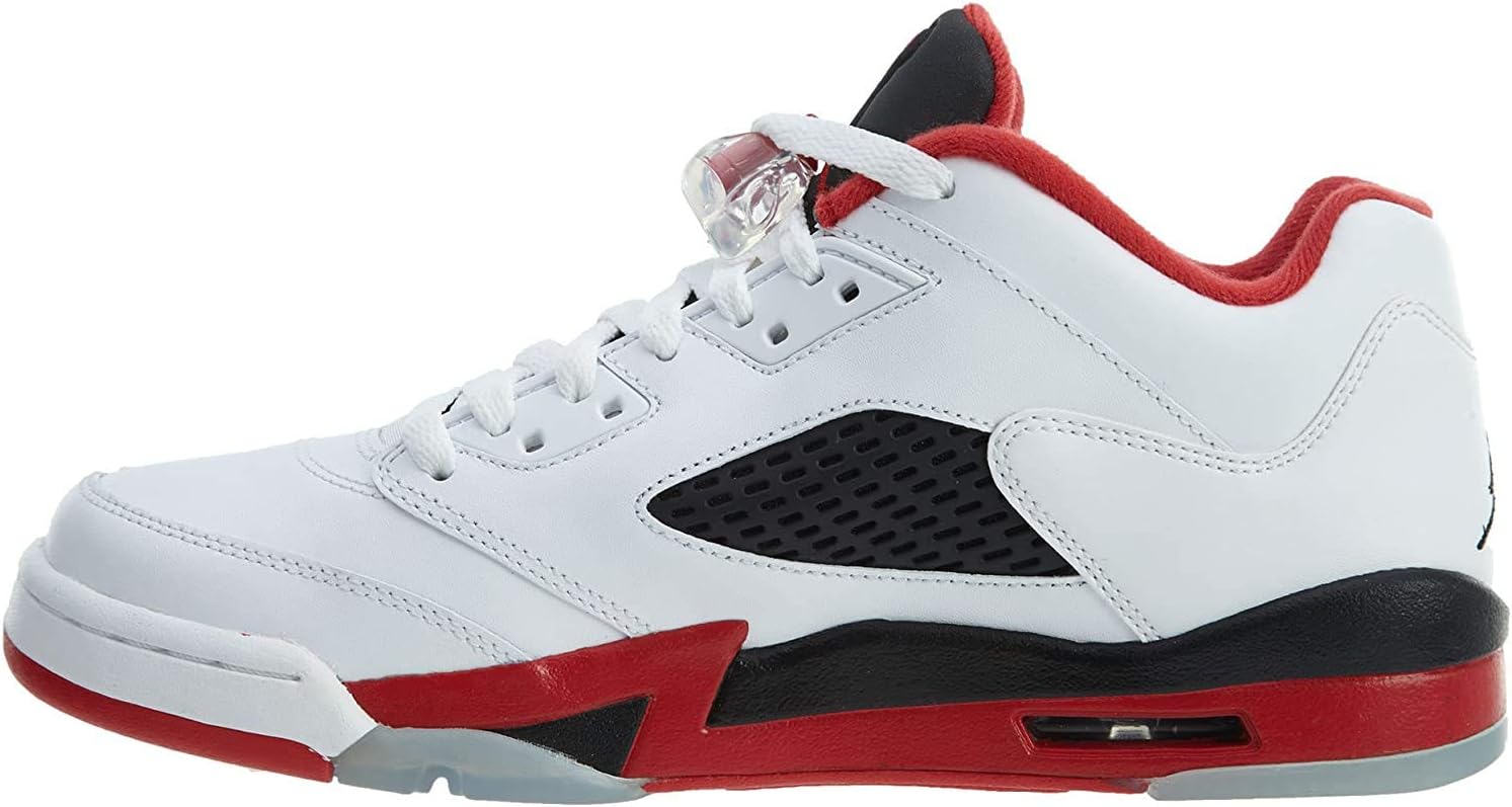 Мужские кроссовки Nike Air Jordan 5 Retro Metallic Silver White/Black-Metallic Silver для баскетбола из кожи, белый/черный
Мужские кроссовки Nike Air Jordan 5 Retro Metallic Silver White/Black-Metallic Silver для баскетбола из кожи, белый/черный