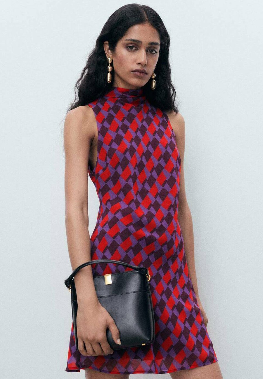 Платье Mango PRINTED, Purple
Платье Mango PRINTED, Purple
