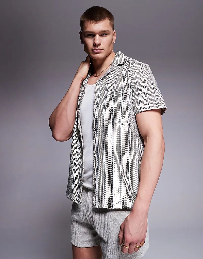 Трикотажная пляжная рубашка South Beach с короткими рукавами в разноцветном цвете
Трикотажная пляжная рубашка South Beach с короткими рукавами в разноцветном цвете