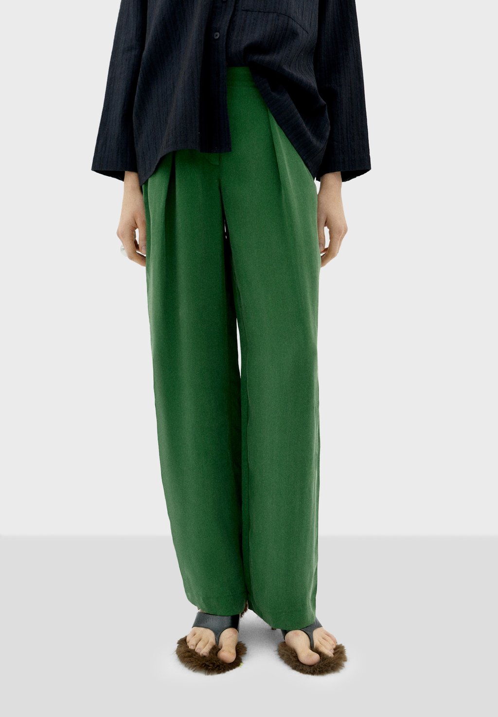 Брюки CIRILA Thinking Mu, зеленый
Брюки CIRILA Thinking Mu, зеленый