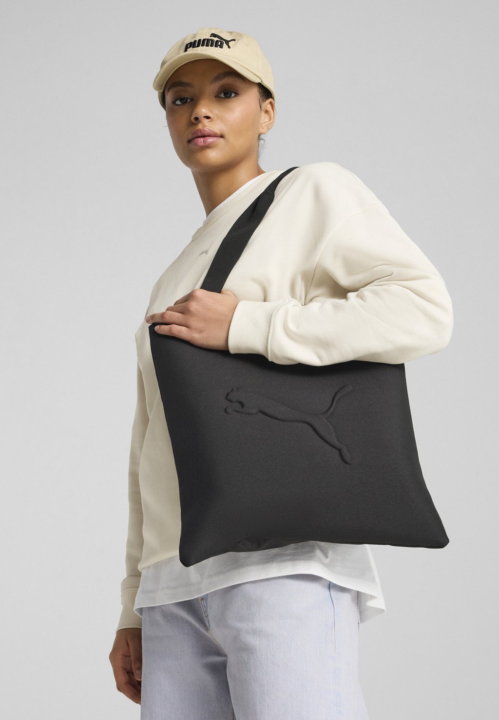 Сумка-тоут BUZZ Puma, черный
Сумка-тоут BUZZ Puma, черный